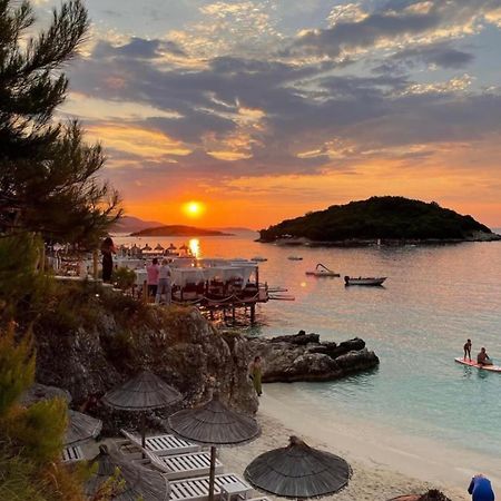 Guest House Moonlight Ksamil Exterior foto