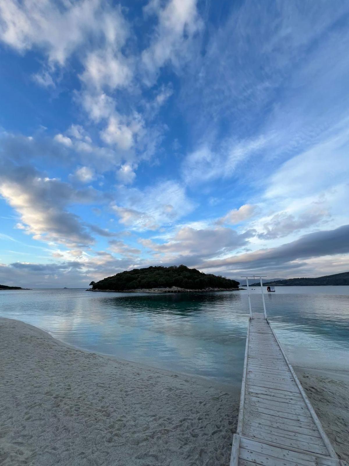 Guest House Moonlight Ksamil Exterior foto